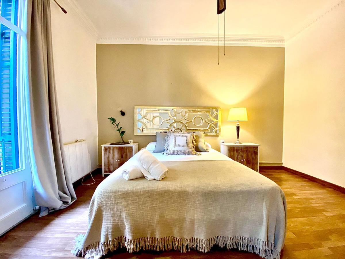 Alani Montjuic Hostel Barcelona Luaran gambar