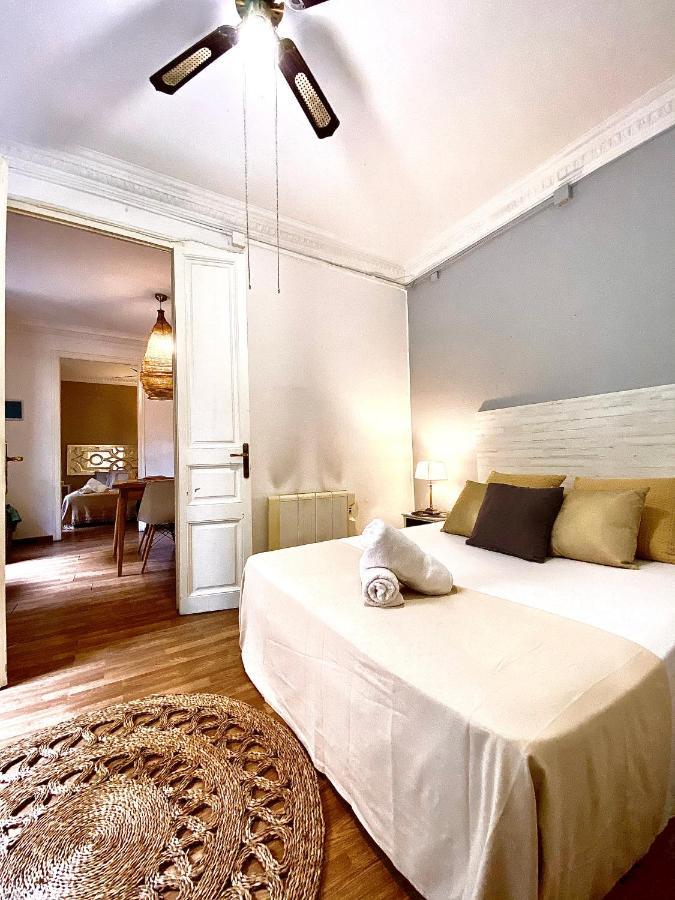 Alani Montjuic Hostel Barcelona Luaran gambar