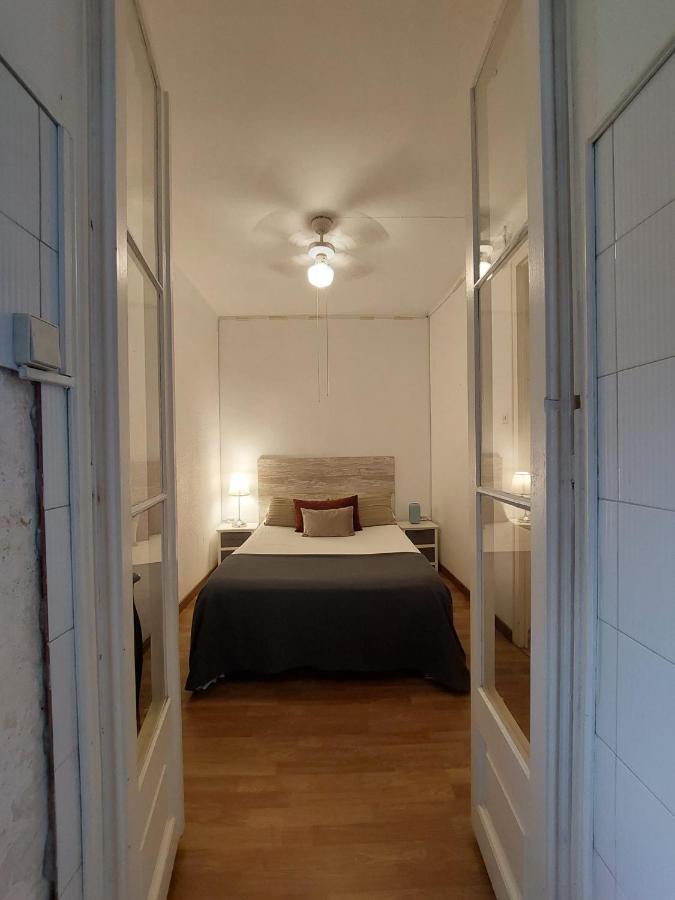Alani Montjuic Hostel Barcelona Luaran gambar